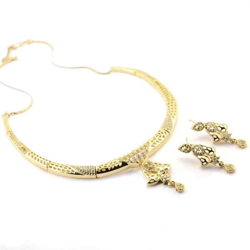 Gold Plated Necklace Set With Multiple Stones
