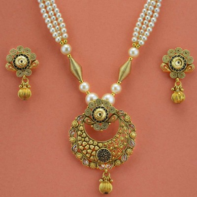 Gold Plated White Pearls and Golden Beaded Necklace Set